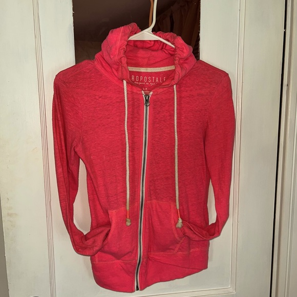 • BUNDLE | THREE AEROPOSTALE SWEATSHIRTS • - Picture 4 of 12